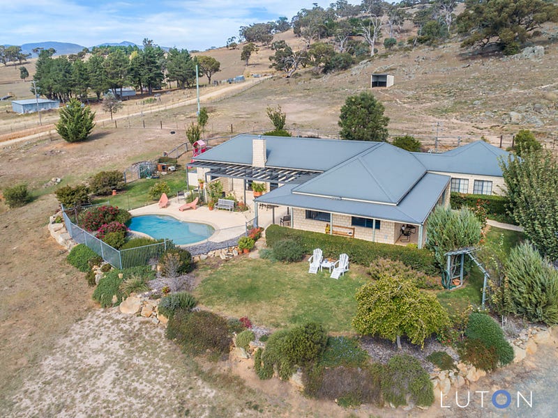 102 Badgery Road, Burra, NSW 2620 Property Details