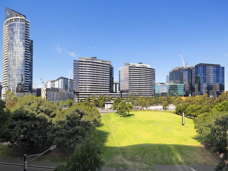 38/801 Bourke Street, Docklands, Vic 3008 Property Details