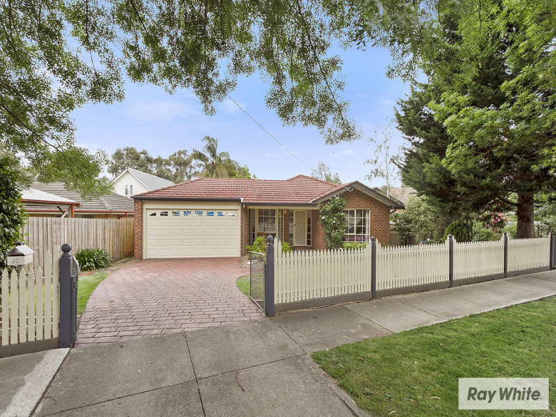 32 NORMAN ROAD, Croydon, Vic 3136 Property Details