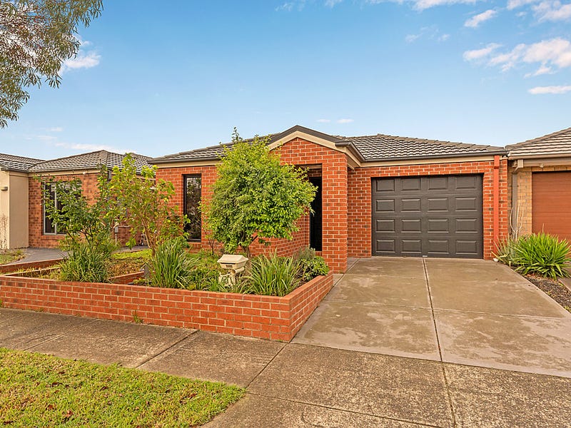 30 Hawkstone Road, Manor Lakes, VIC 3024 - realestate.com.au