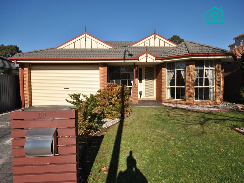 68 Shearwater Drive, Pakenham, VIC 3810