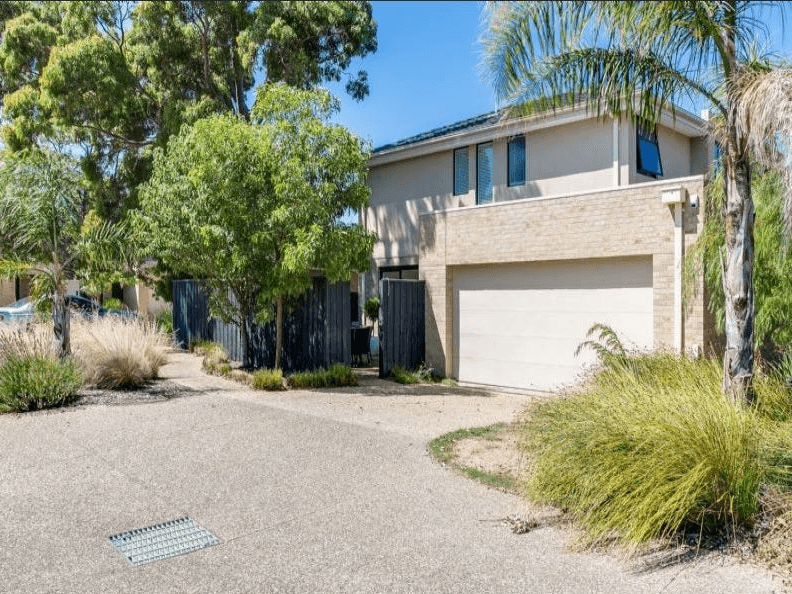 7 Street, Dromana, Vic 3936 Property Details