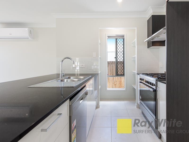 9 Midnight Cres, Spring Mountain, QLD 4300 - realestate.com.au