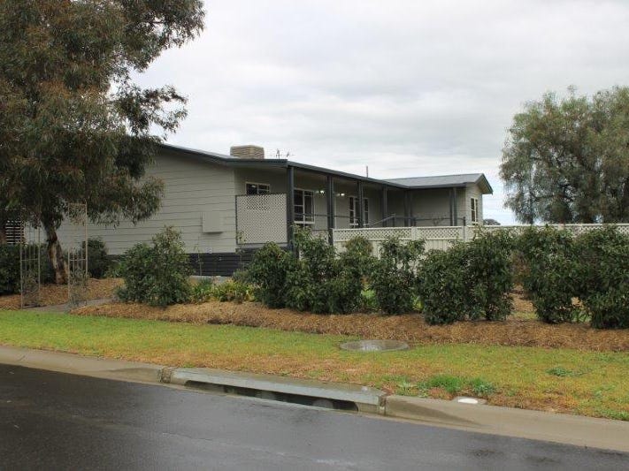 4 DRAKEFORD ST, Westdale, Tamworth, NSW 2340 Property Details