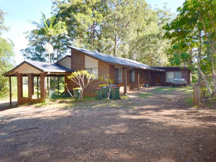 209 Lake Innes Drive, Lake Innes, NSW 2446