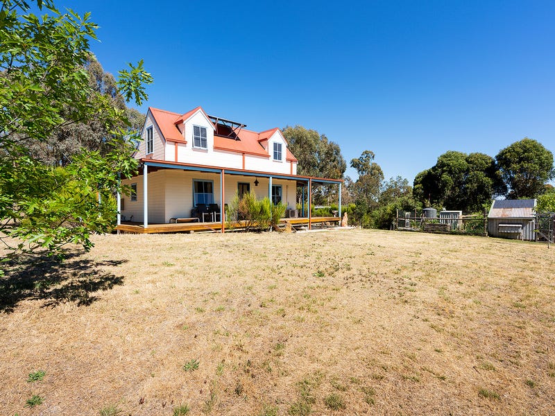 35 Doveton Street, Elphinstone, Vic 3448 Property Details