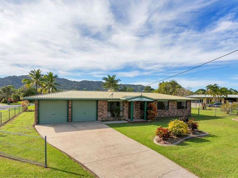 10 Winfield Street, Whitfield, Qld 4870 Property Details