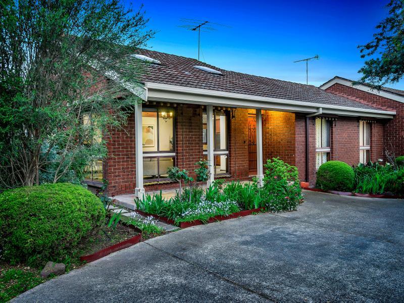 1/13 Green Street, Ivanhoe, Vic 3079 Property Details
