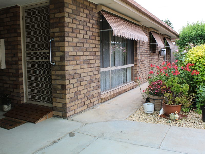 4/71 Macpherson Street, Nhill, VIC 3418