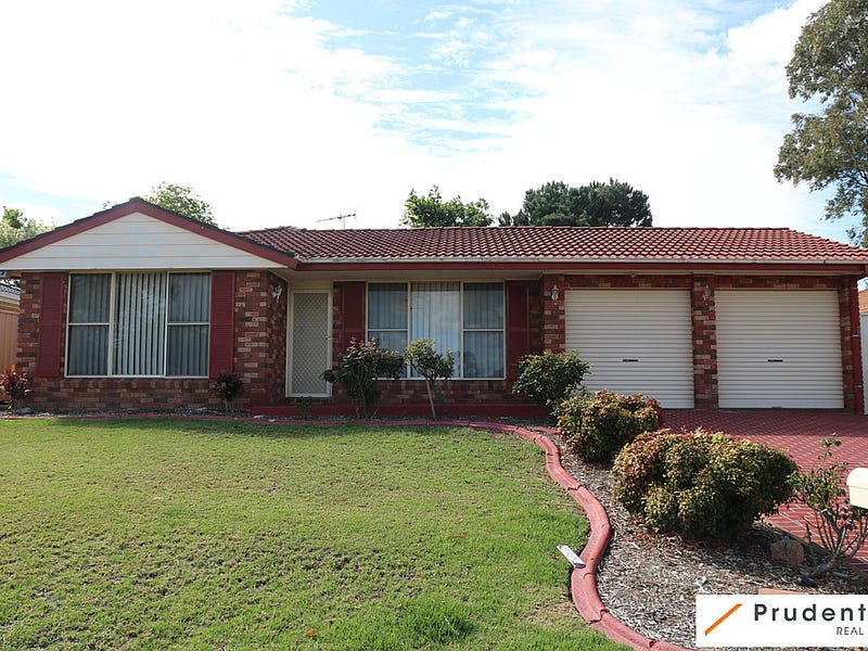 293 Welling Drive, Mount Annan, NSW 2567