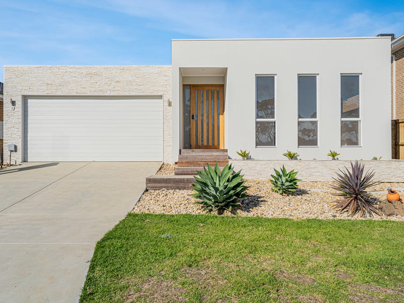17 Whimbrel Way, Cowes, Vic 3922 House for Sale