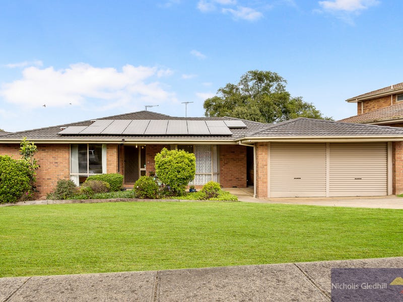 5 CONRAN AVENUE, Endeavour Hills, Vic 3802 House for Sale