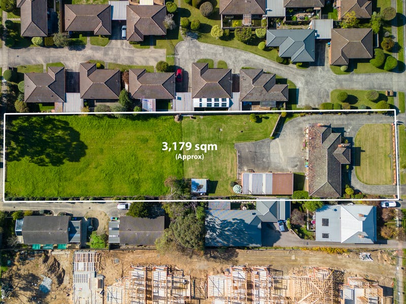 40 Eramosa Road, Somerville, Vic 3912 Property Details