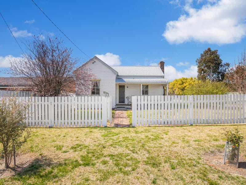 1A McGregor Street, Uralla, NSW 2358 House for Sale
