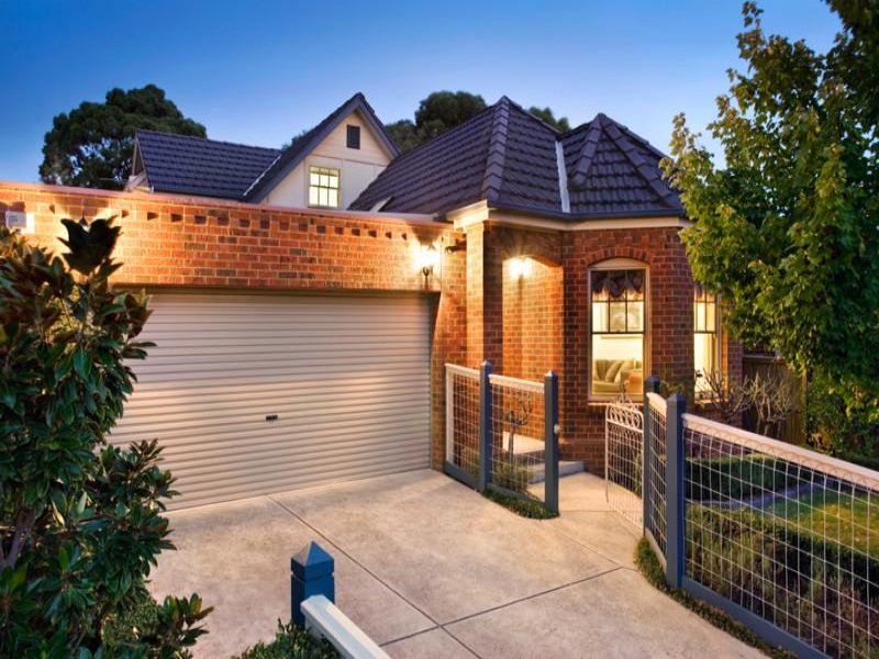 82 Murray Drive, Burwood, Vic 3125 Property Details