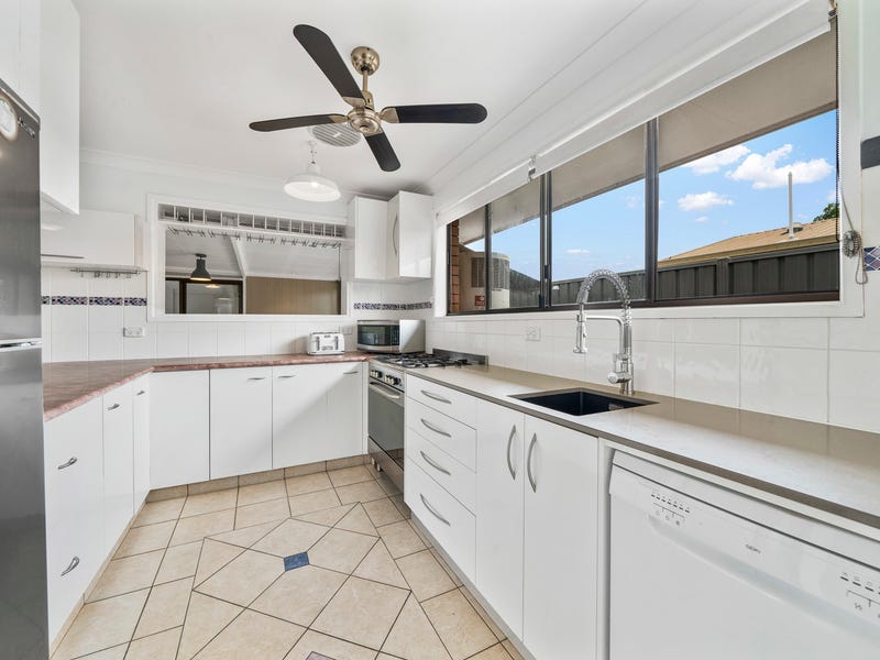 19 Lilly Street, Goombungee, Qld 4354