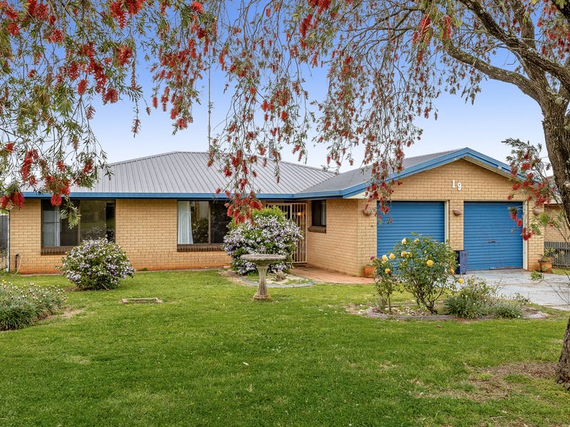 19 Cabarita Cres, Glenvale, QLD 4350