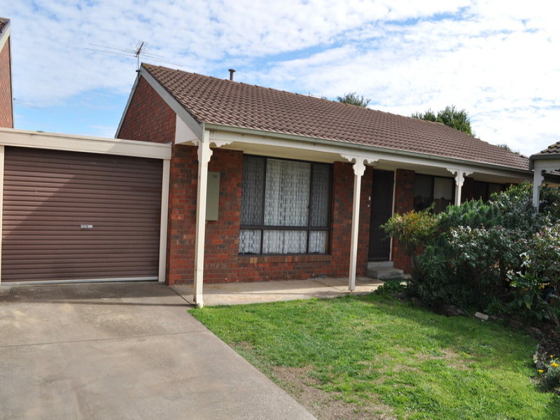 2/28 Simpson Street, Bacchus Marsh, VIC 3340