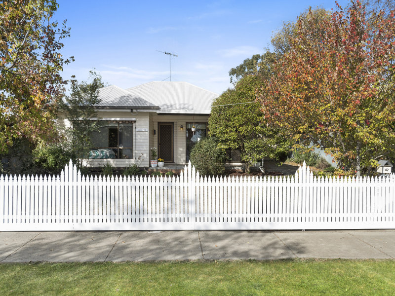 42 Wedge Street, Vic 3444 Property Details