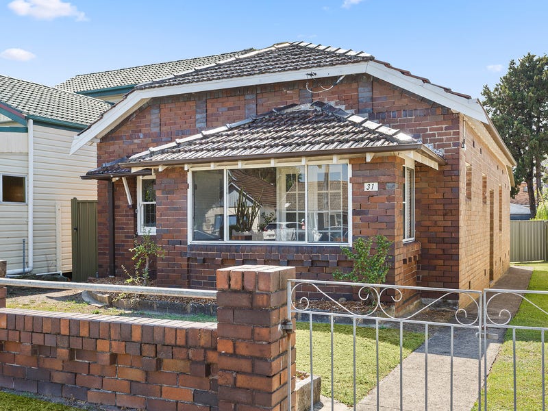 31 Avenue, BrightonLeSands, NSW 2216 Property Details