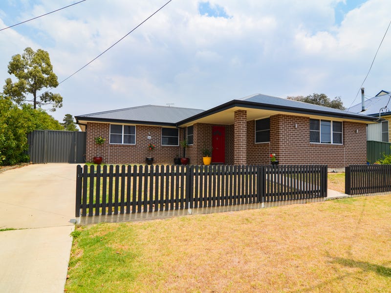 14 Piper Street Portland Nsw 2847 Realestate Com Au