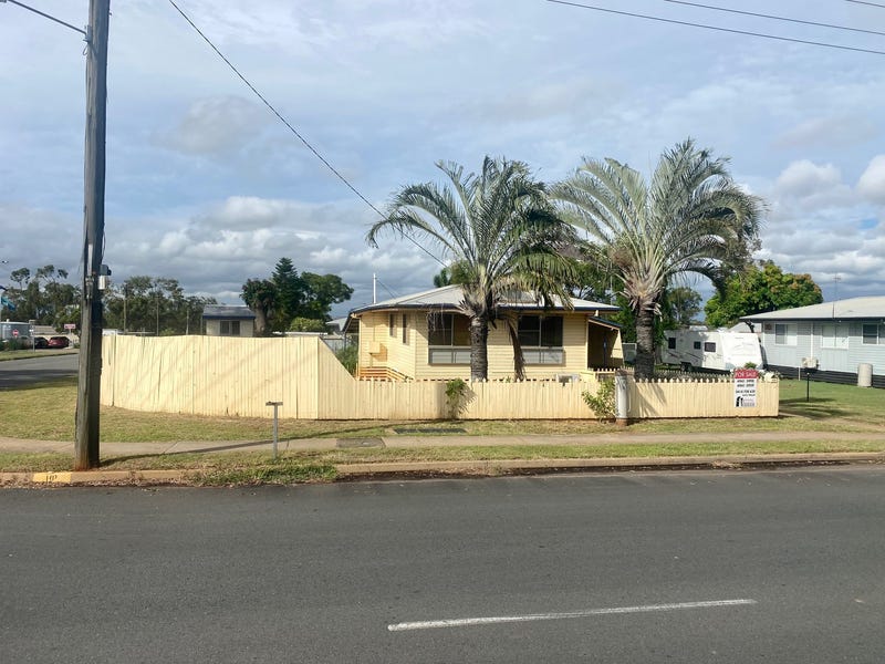 122 MILLS AVENUE, Moranbah, Qld 4744 Property Details