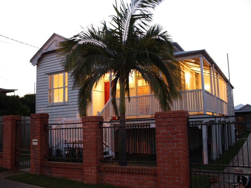 49 Glenora Street, Wynnum, Qld 4178 Property Details