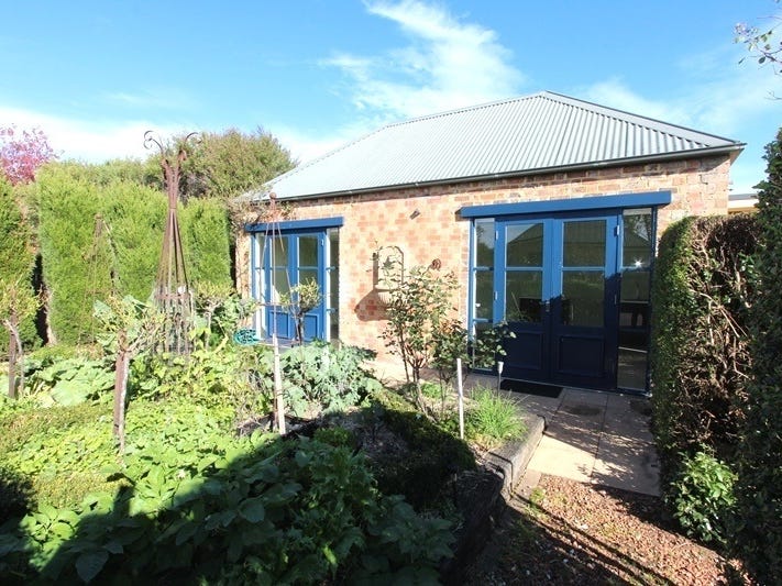 18 Throsby Street, Moss Vale, NSW 2577