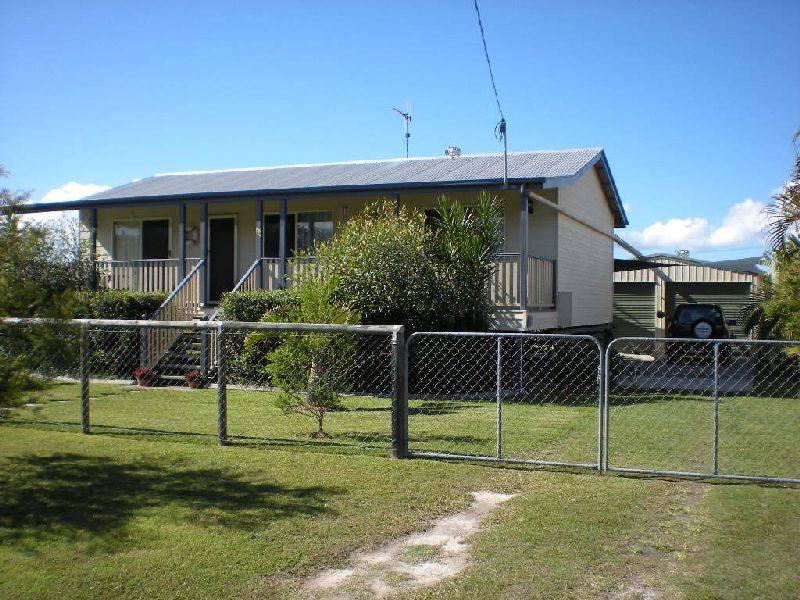 23 Third Ave., Maaroom, Qld 4650 Property Details