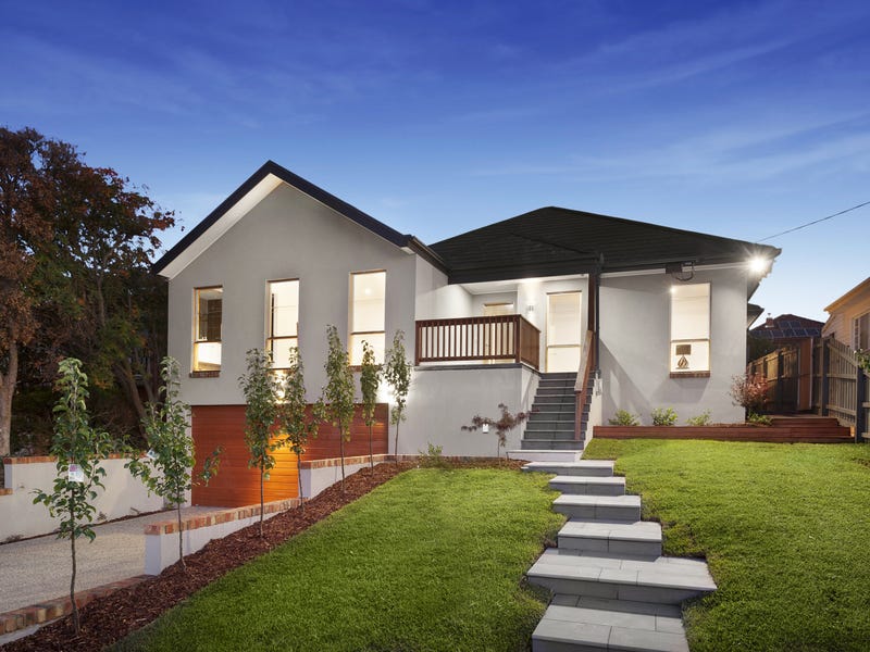 4 Robinson Grove, Bulleen, Vic 3105 Property Details