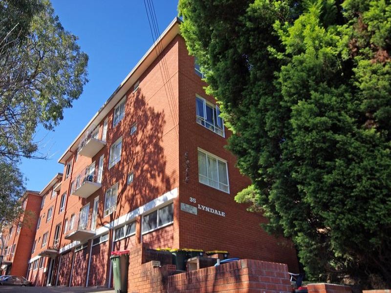 1/35 Meadow Crescent, Meadowbank, NSW 2114 Property Details