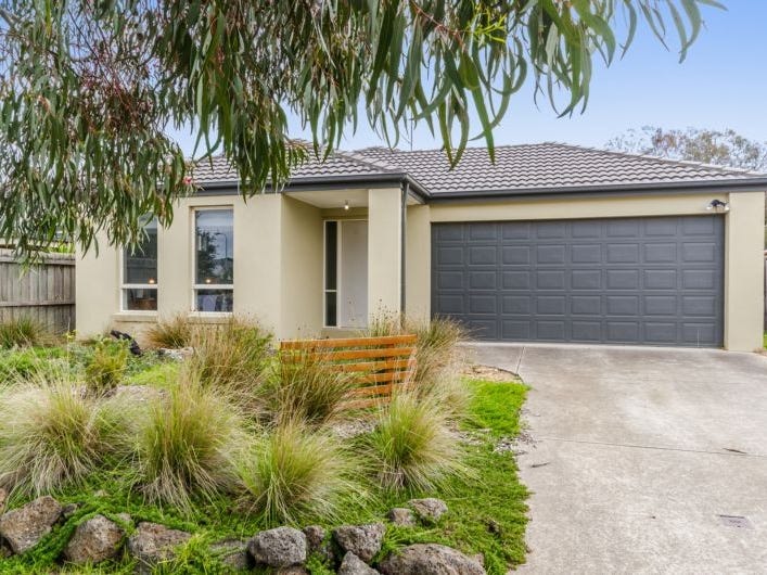 11 Wicklow Place, Grovedale, Vic 3216 Property Details