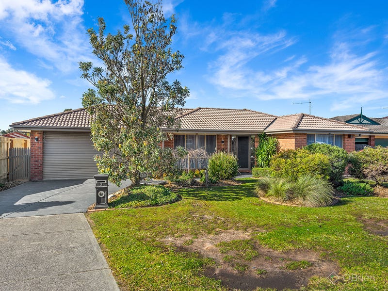 2 Dewsbury Court, Narre Warren South, VIC 3805 - realestate.com.au