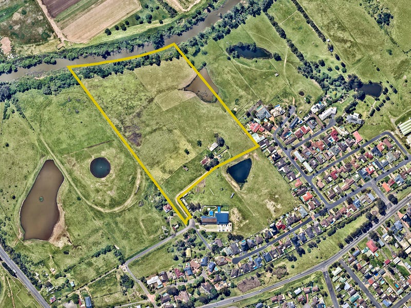 1 West Hill Street, Mcgraths Hill, NSW 2756