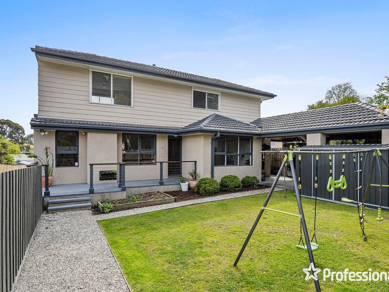 75 Pembroke Road, Mooroolbark, Vic 3138 Property Details