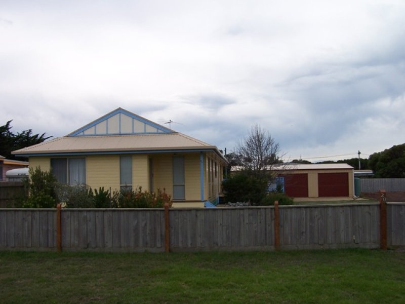 20 Tolley Avenue, Surf Beach, VIC 3922