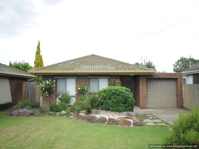 2/107 Pearson Street, Bairnsdale, Vic 3875 Property Details