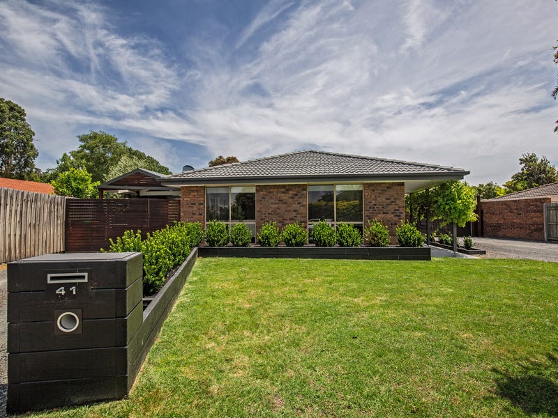 41 James Street, Lang Lang, VIC 3984