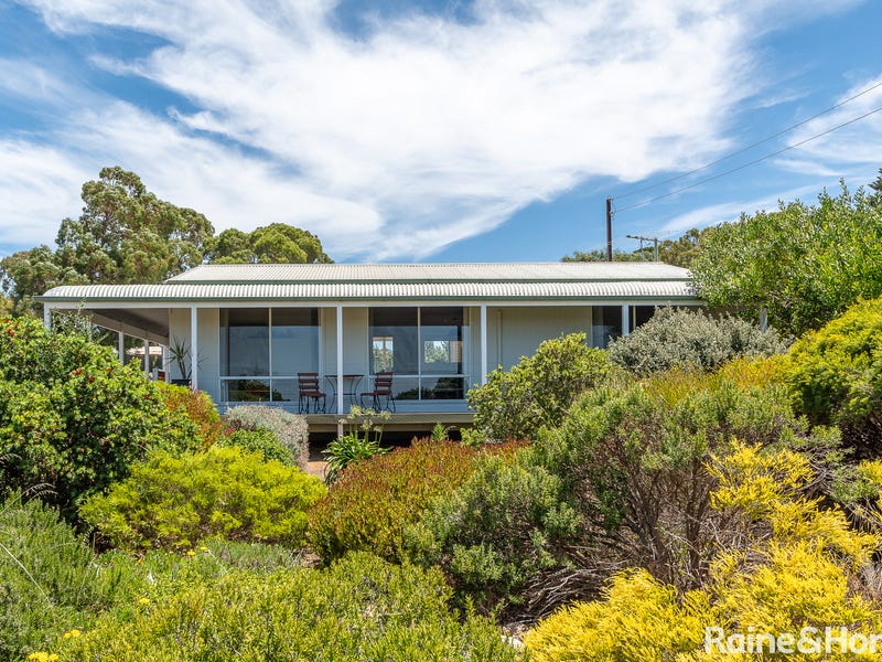 115 Island View Drive, Clayton Bay, SA 5256 115 Island View Drive, Clayton Bay, SA 5256