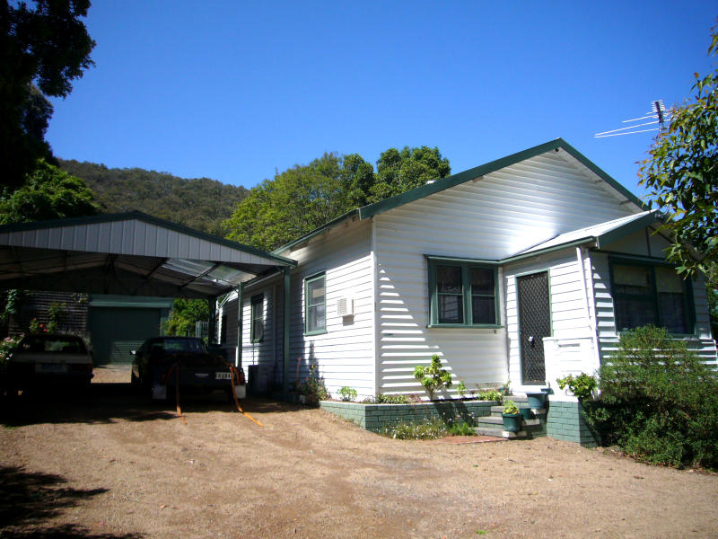 294 Forest Road, The Basin, VIC 3154