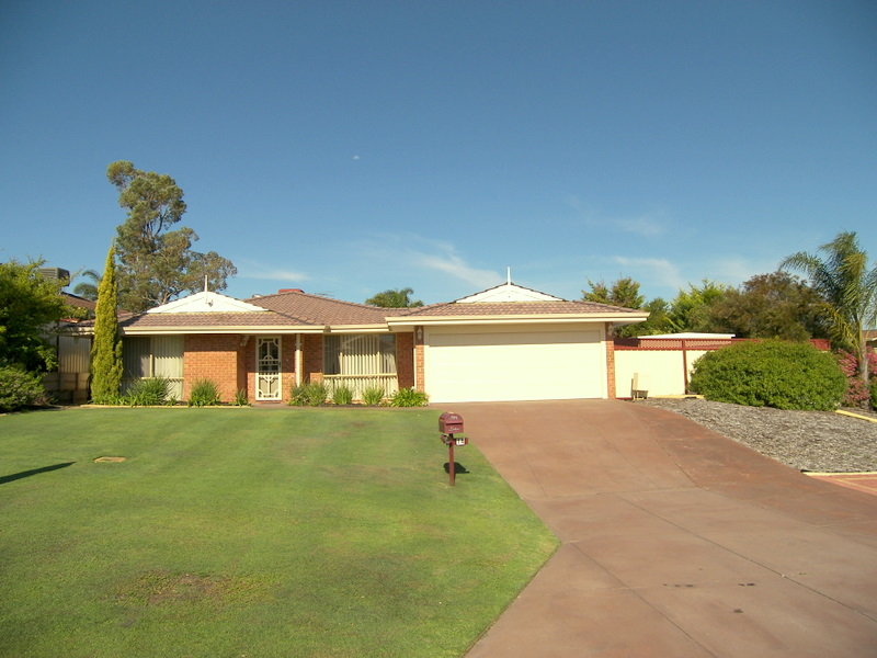 14 Everard Close, Woodvale, WA 6026