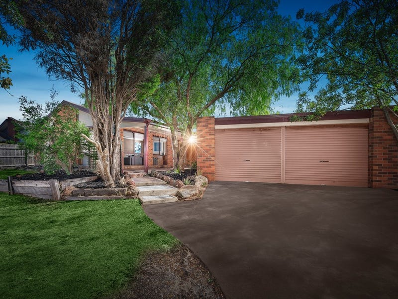 7 Erskine Drive, Rowville, Vic 3178 Property Details