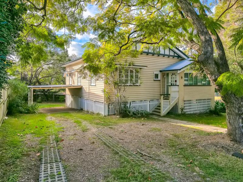 16 Station Avenue, Gaythorne, QLD 4051