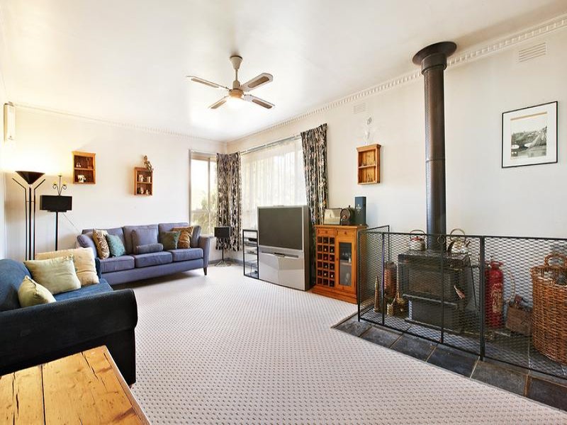 14 Milne Road, Park Orchards, VIC 3114