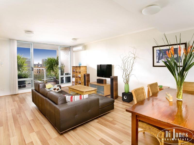 B805 Moore Park Gardens, 780 Bourke Street, Redfern, NSW 2016