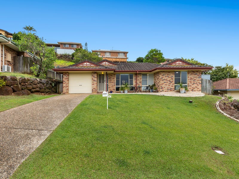 8 Stonehaven Way, Banora Point, NSW 2486