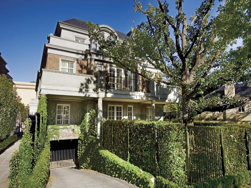 3/45A St Road, Toorak, Vic 3142 Property Details