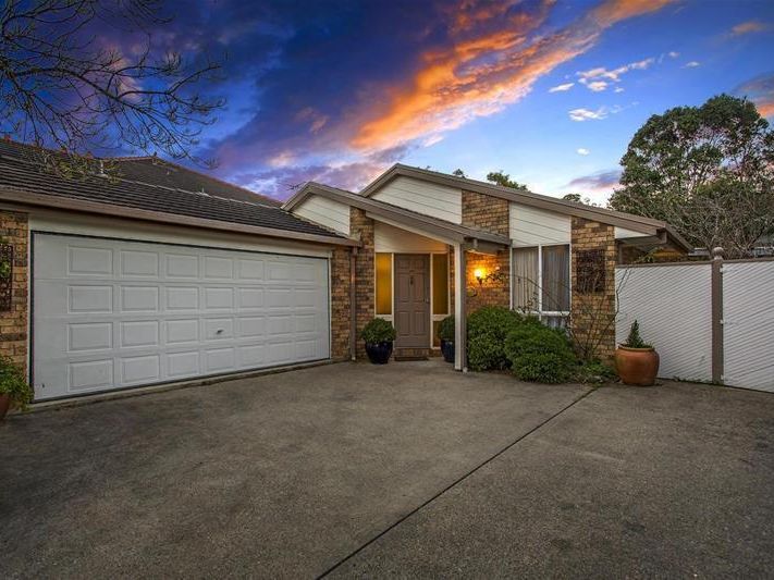 57 Carnarvon Drive, Frenchs Forest, NSW 2086