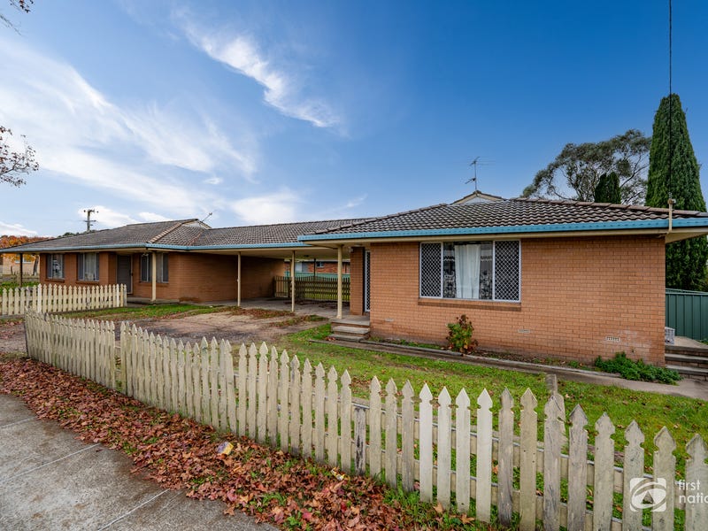 17 Queen Elizabeth Drive, Armidale, NSW 2350 Block Of Units for Sale