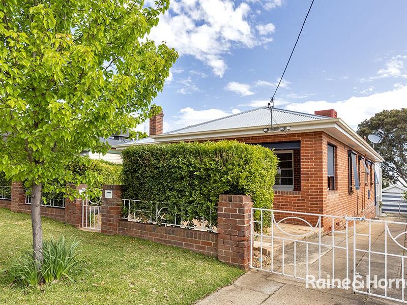 55 Dowell Avenue, Tamworth, NSW 2340 Property Details